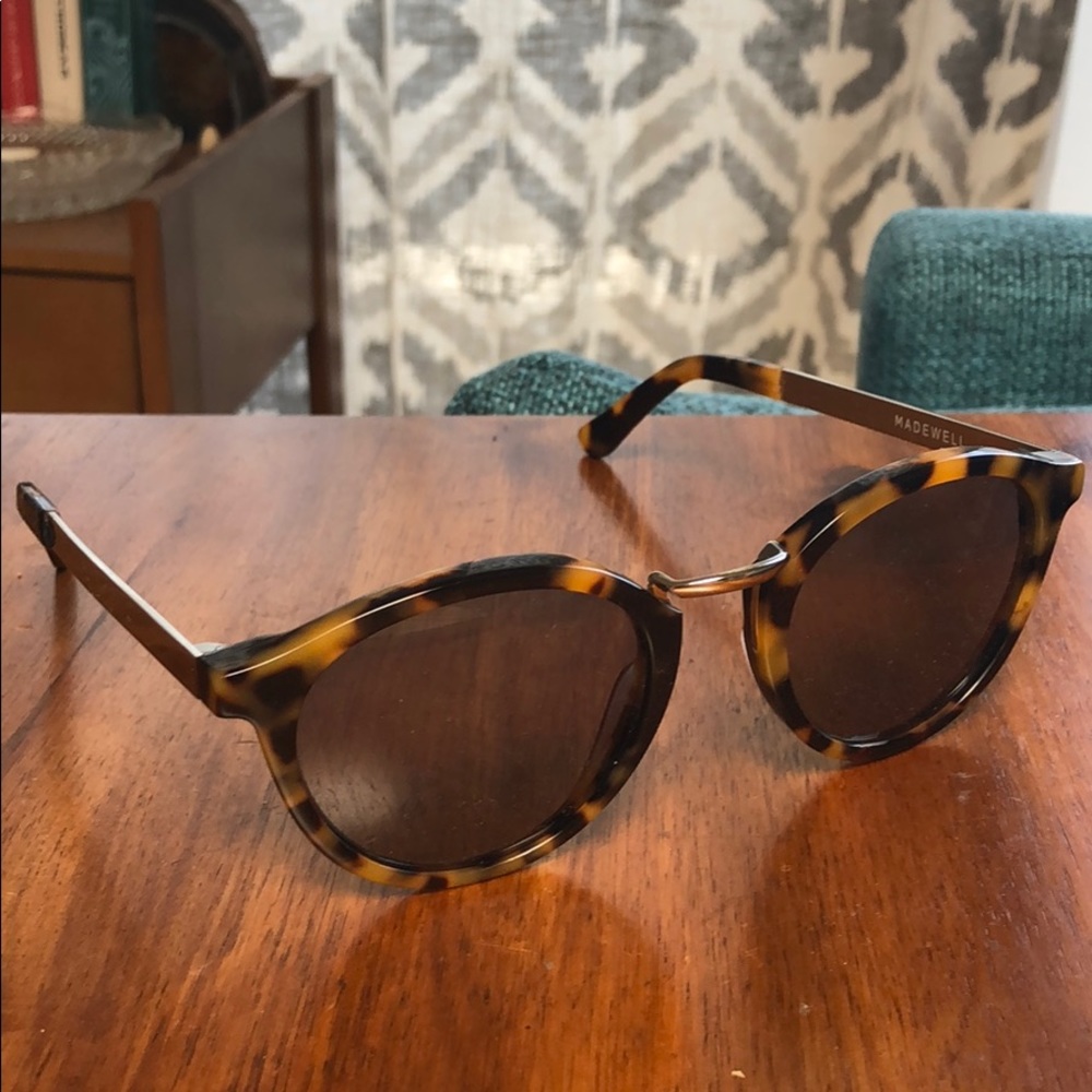 Madewell tortoise sunglasses